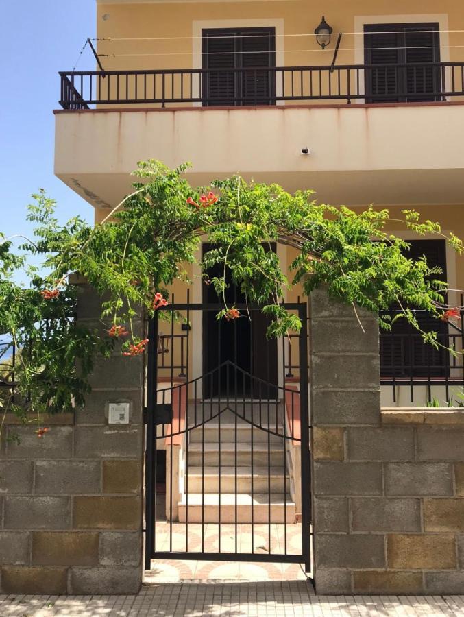 Rosy'S House Villa Пати Екстериор снимка