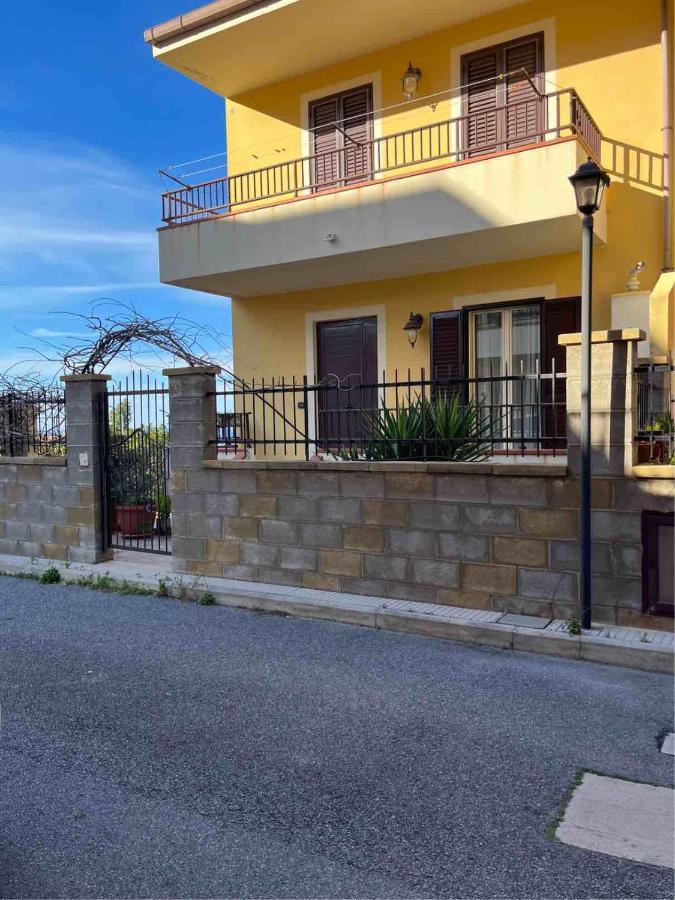 Rosy'S House Villa Пати Екстериор снимка
