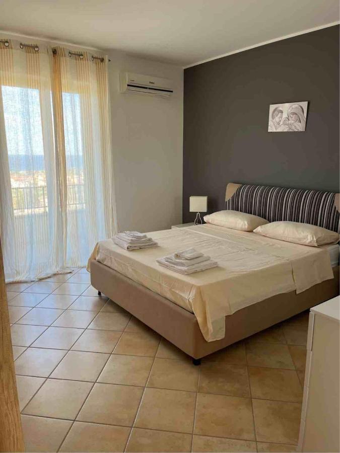 Rosy'S House Villa Пати Екстериор снимка